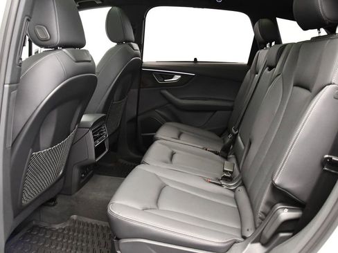 Used 2025 Audi Q7 3.0T Premium Plus w/ Premium Plus Package image 42