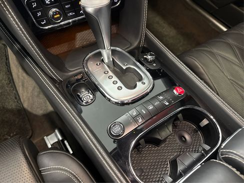 Used 2014 Bentley Flying Spur W12 image 21