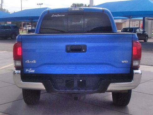 Used 2021 Toyota Tacoma SR5 AWD/4WD image 10