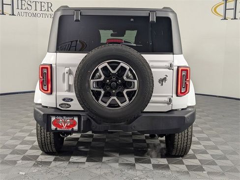 Used 2024 Ford Bronco Outer Banks image 6