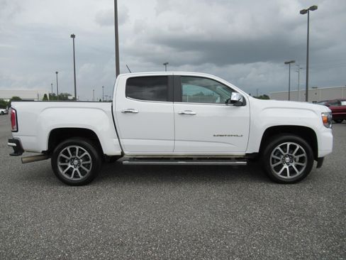 Used 2022 GMC Canyon Denali AWD/4WD image 2