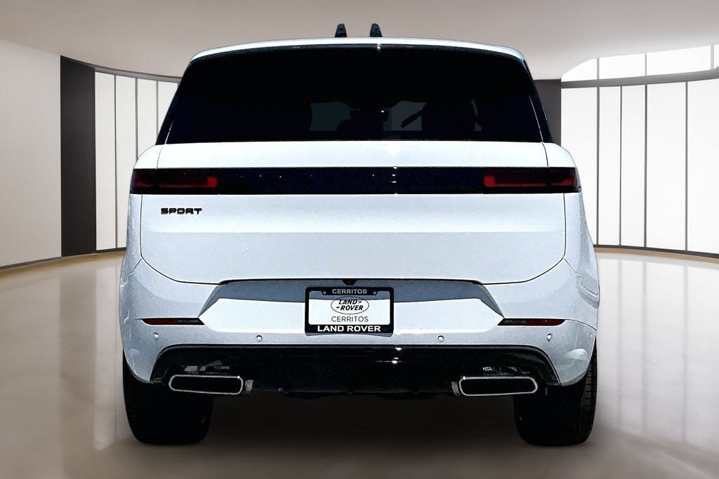 New 2026 Land Rover Range Rover Sport Dynamic SE AWD/4WD image 4
