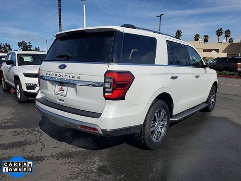 Used 2023 Ford Expedition Limited image 4