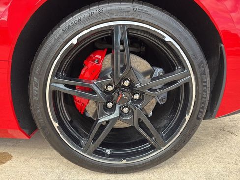 Used 2025 Chevrolet Corvette Stingray Coupe w/ 1LT image 32