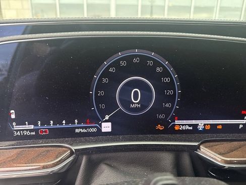 Certified 2024 Cadillac Escalade Sport Platinum w/ LPO, ONYX Package image 11