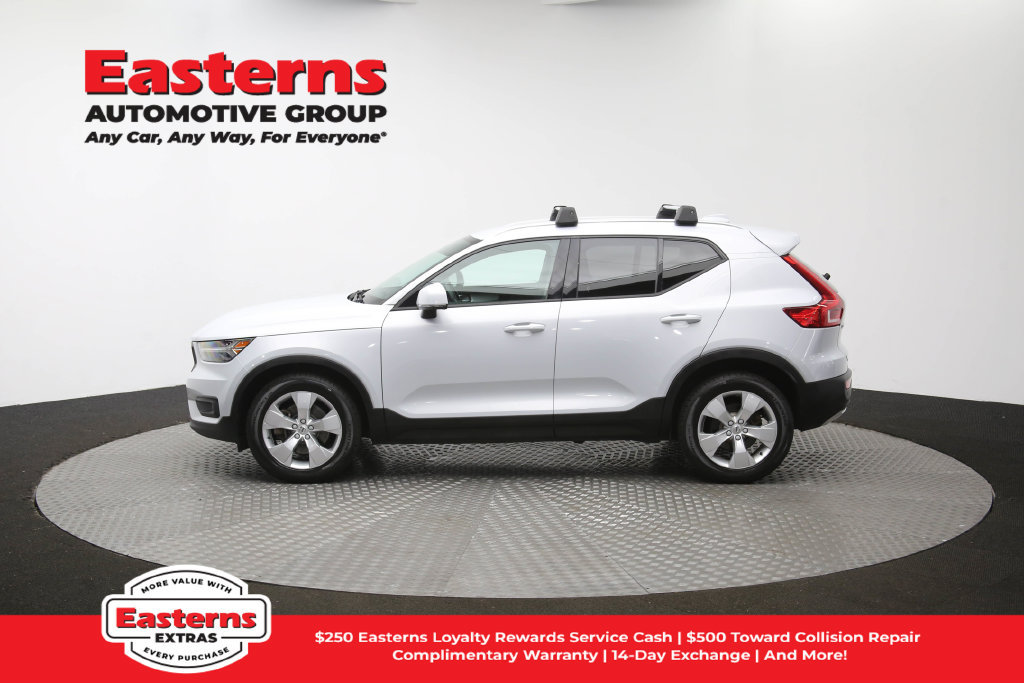 Used 2021 Volvo XC40 T4 Momentum FWD image 59