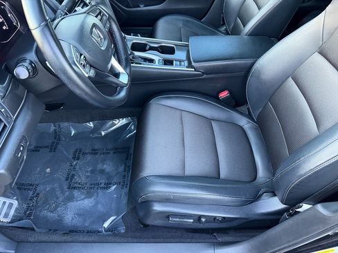 Used 2018 Honda Accord Sport image 36