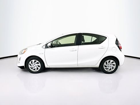Used 2015 Toyota Prius C Two image 4