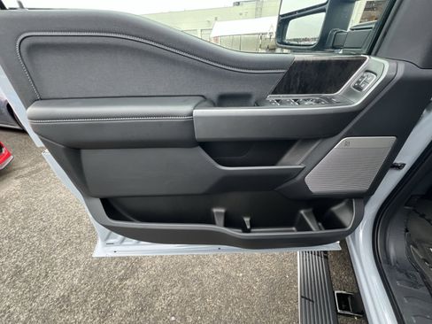 New 2025 Ford F350 Lariat w/ Lariat Ultimate Package image 15