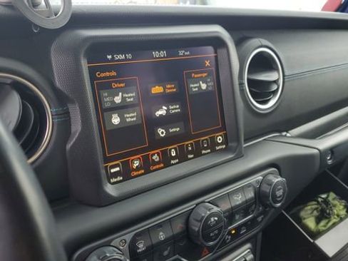 Used 2022 Jeep Wrangler Unlimited Rubicon 4xe w/ Steel Bumper Group image 15