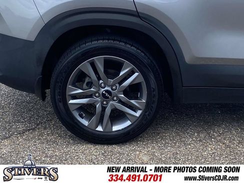 Used 2022 Kia Seltos S FWD image 11