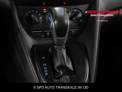 Used 2017 Ford Transit Connect XLT FWD image 20