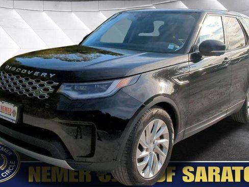 Used 2024 Land Rover Discovery S image 2