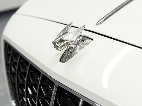 Used 2026 Bentley Flying Spur Plug-In Hybrid image 8