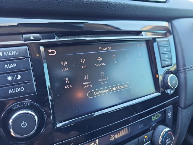 Used 2020 Nissan Rogue SL w/ Premium Package FWD image 27