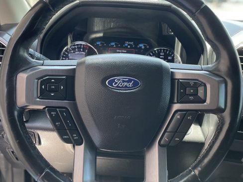 Used 2019 Ford Expedition Platinum RWD image 27