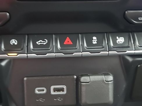 Used 2022 Chevrolet Silverado 1500 LT image 20