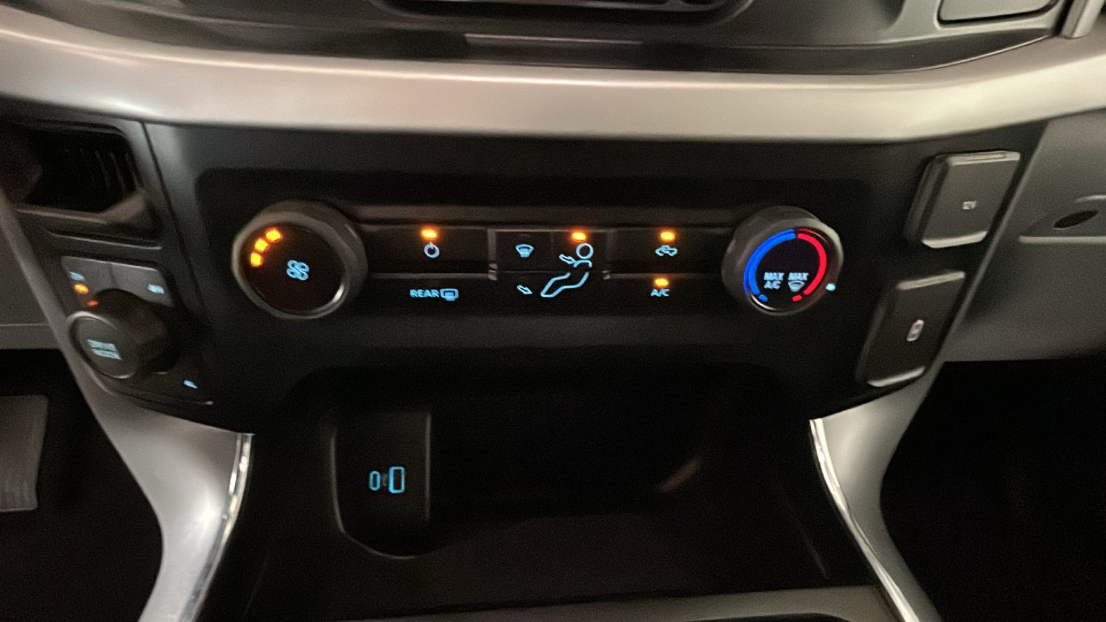 Used 2023 Ford F150 XLT AWD/4WD image 24