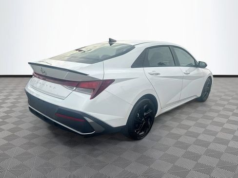 Used 2026 Hyundai Elantra Sport FWD image 7