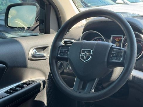 Used 2020 Dodge Journey SE w/ Blacktop Package FWD image 12
