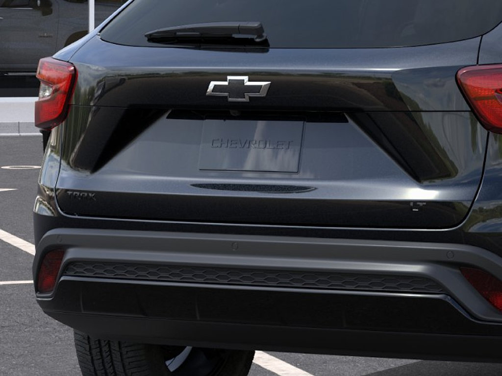 New 2026 Chevrolet Trax LT w/ Driver Confidence Package FWD image 14