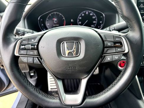 Used 2022 Honda Accord Sport image 11