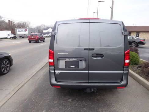 Used 2021 Mercedes-Benz Metris image 6