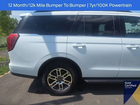 Used 2025 Ford Expedition Active AWD/4WD image 12