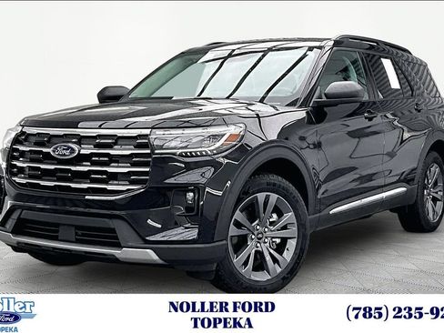 Used 2025 Ford Explorer Active w/ Active Comfort Package AWD/4WD image 1