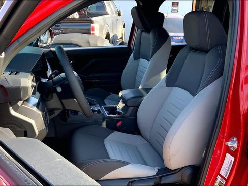 Used 2025 Toyota Tacoma TRD Off-Road image 7