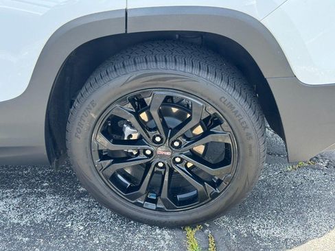 Used 2022 GMC Terrain SLE w/ Driver Convenience Package FWD image 7
