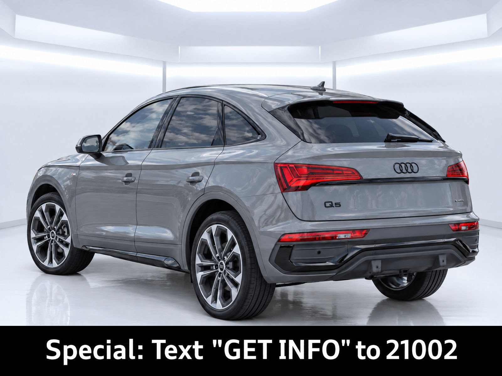 Used 2023 Audi Q5 2.0T Premium Plus w/ Premium Plus Package AWD/4WD image 3