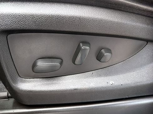 Used 2018 Chevrolet Silverado 1500 LT w/ All Star Edition image 18