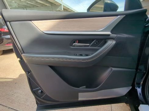 New 2026 MAZDA CX-90 Plug-In Hybrid w/ Preferred image 13