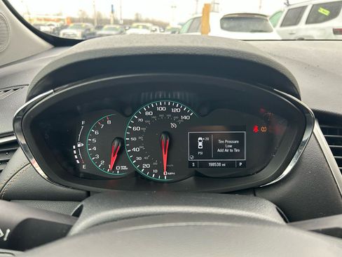 Used 2022 Chevrolet Trax LS w/ Tint and Cruise Package image 21