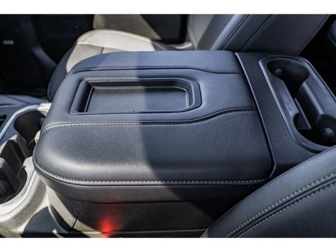 Used 2021 Chevrolet Silverado 1500 LT Trail Boss w/ Convenience Package II image 19