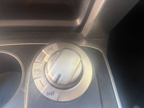 Used 2015 Toyota 4Runner Limited AWD/4WD image 24