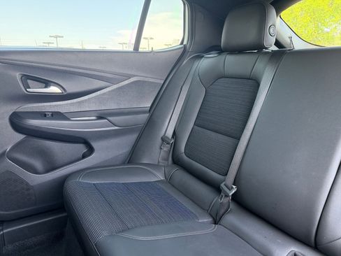 Used 2025 Buick Envista Preferred image 38