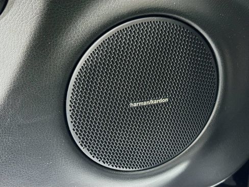 Used 2018 Maserati GranTurismo Sport RWD image 20