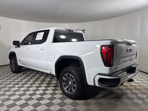 Used 2024 GMC Sierra 1500 AT4 w/ Technology Package image 6