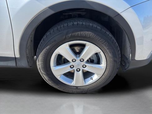Used 2014 Toyota RAV4 XLE image 41