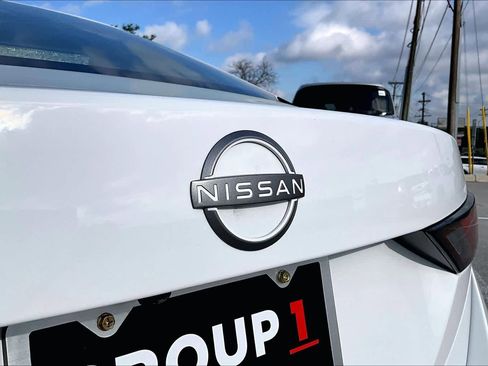 Used 2025 Nissan Sentra SV image 31