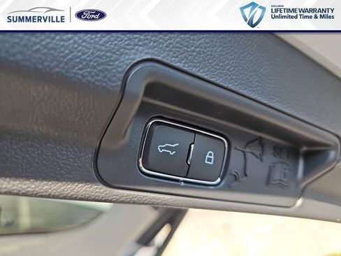 New 2026 Ford Explorer Active w/ Active Comfort Package RWD image 16