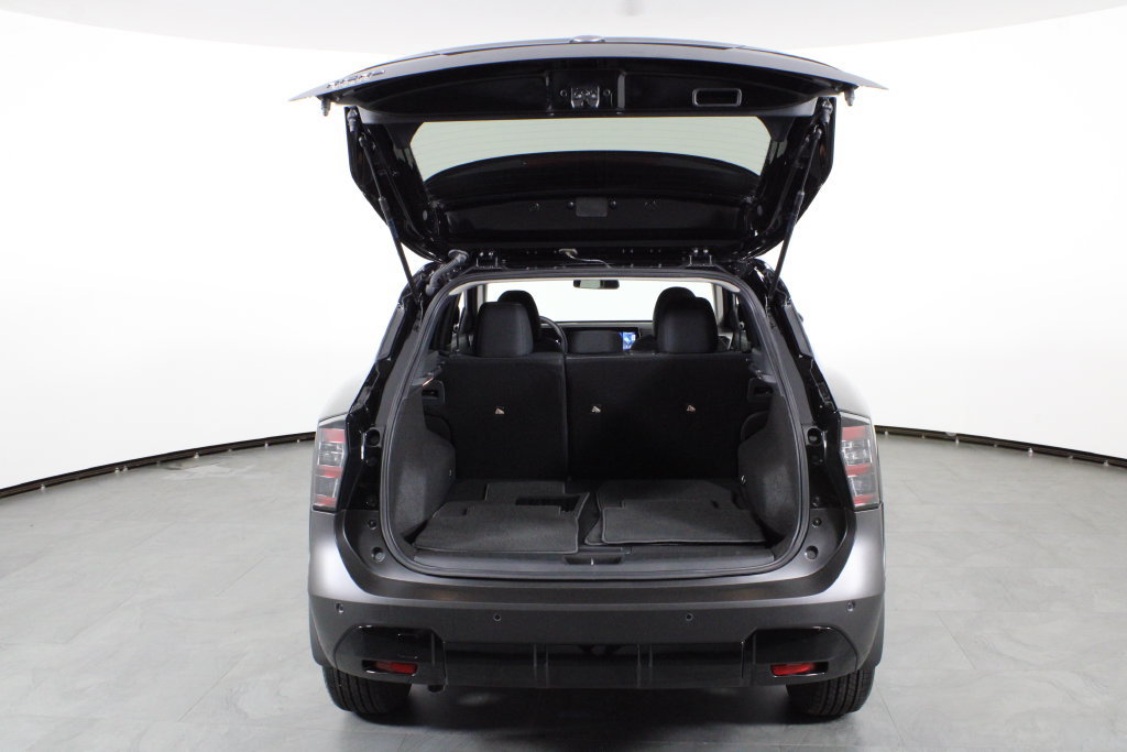 Certified 2026 Nissan Kicks SV FWD image 17