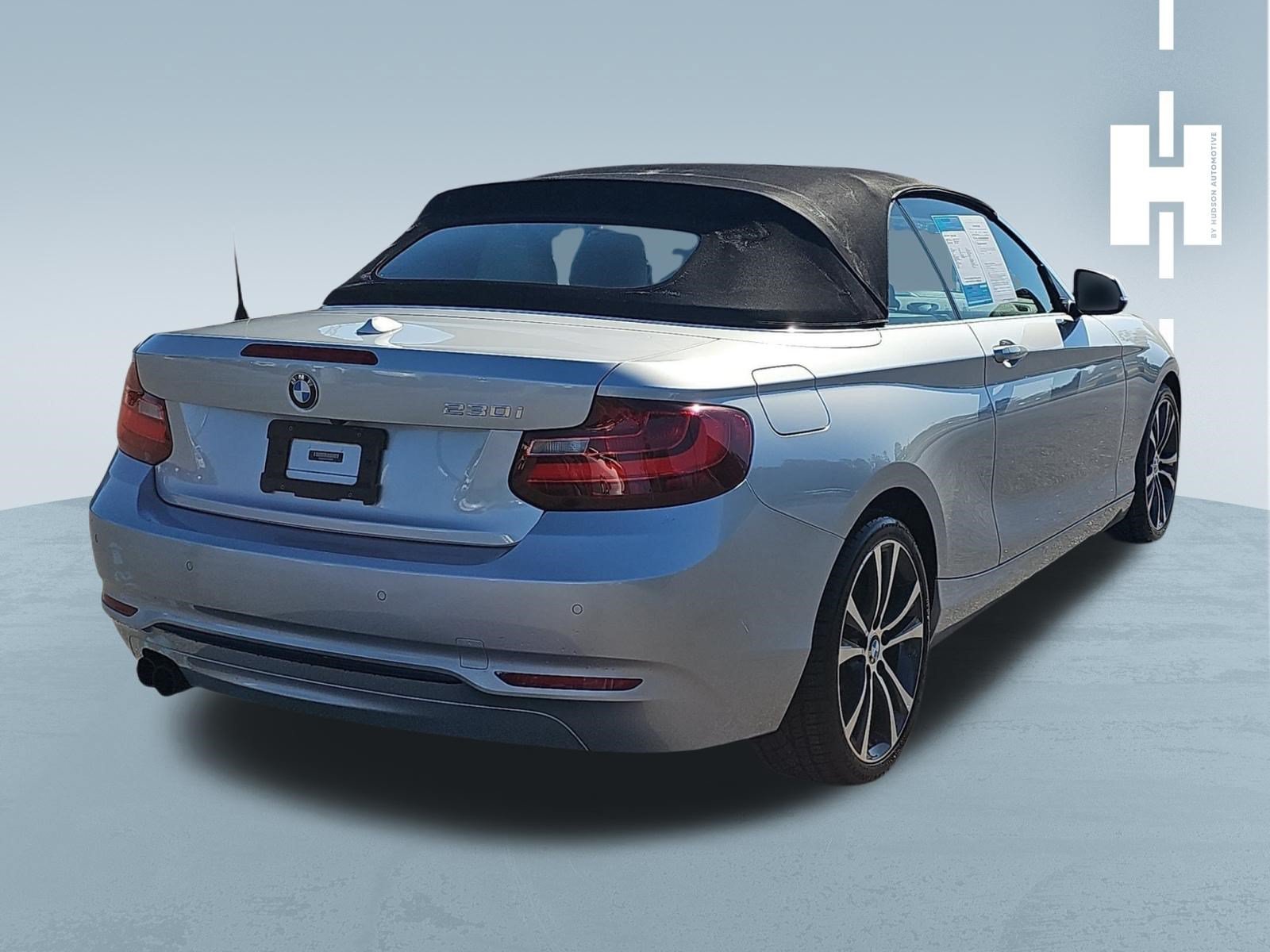 Used 2017 BMW 230i Convertible RWD image 4