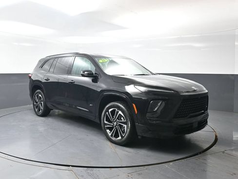 Used 2025 Buick Enclave Sport Touring w/ Power Package AWD/4WD image 6