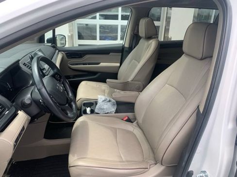 Used 2023 Honda Odyssey Elite image 11