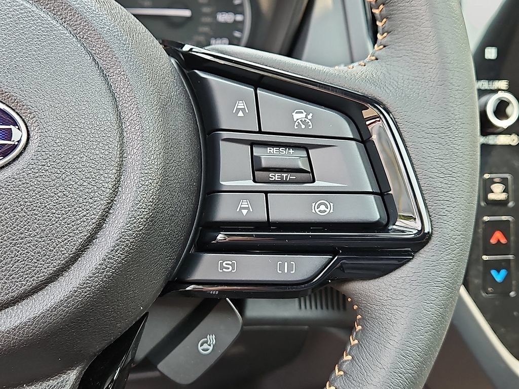 Used 2025 Subaru Forester Touring AWD/4WD image 23