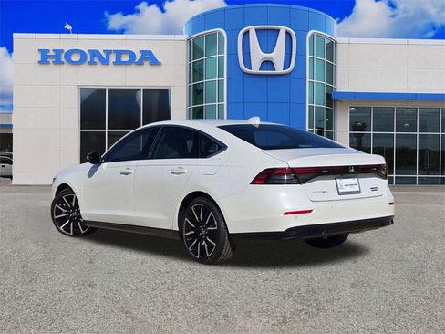 New 2025 Honda Accord Touring image 5