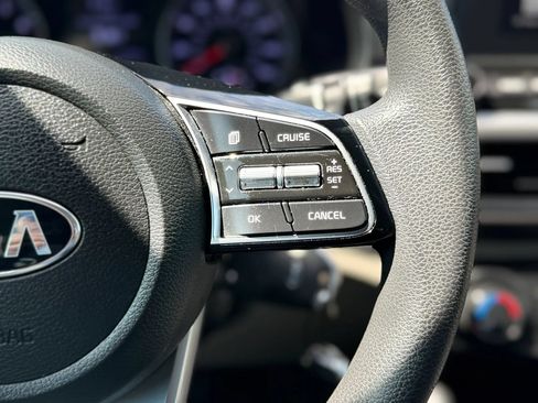 Used 2020 Kia Forte LXS FWD image 33